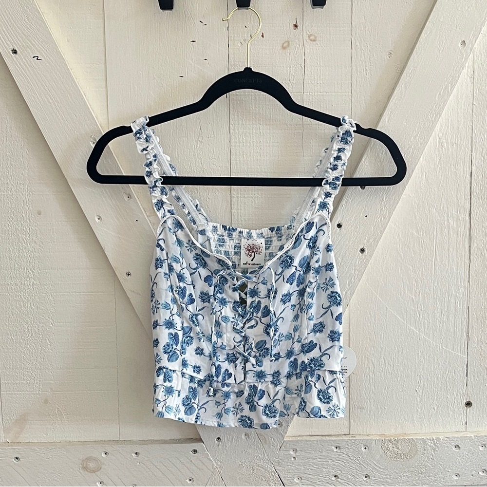 NWT Blue floral lace up crop top peplum lace detailing dainty XS tank ruffle